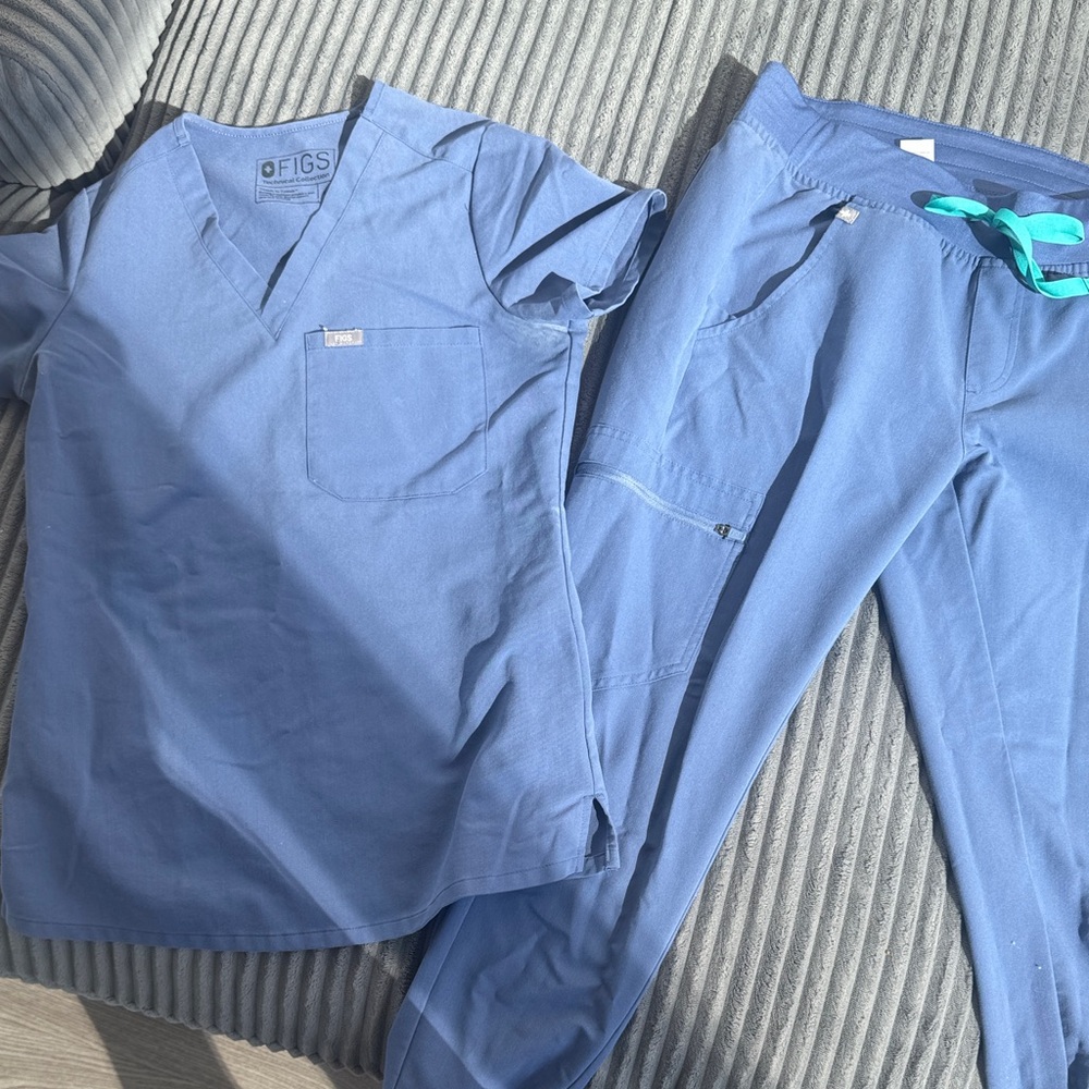 Figs Classic Blue Scrub Ensemble